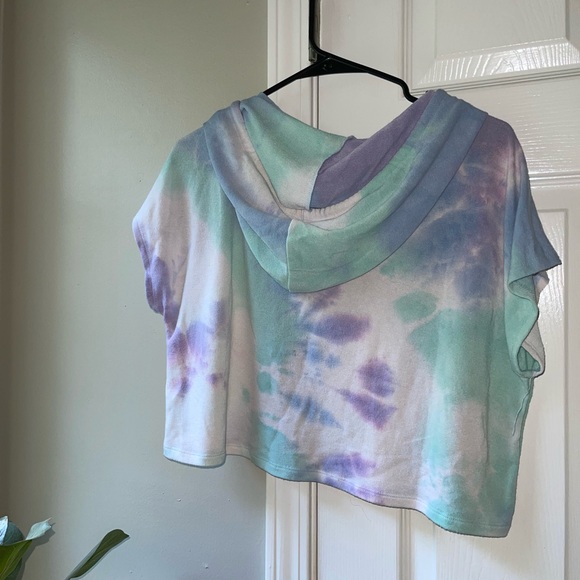 Pink Lily crop top - Picture 3 of 4